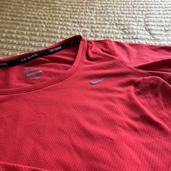 Women’s Nike Dri-Fit Running Top - Picture 3 of 7
